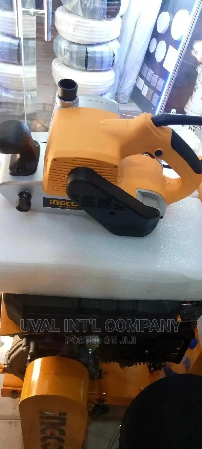 Electric Belt Sander.
