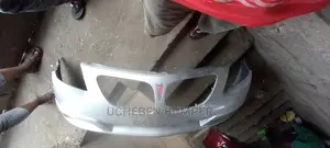 Empty Front Bumber Pontiac Vibe 2005