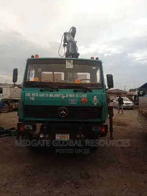 Hiab for Loading Unloading