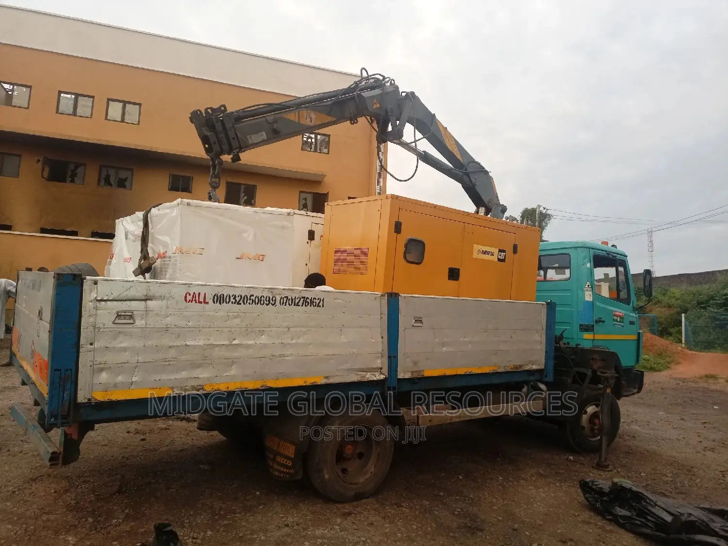 Hiab for Loading Unloading