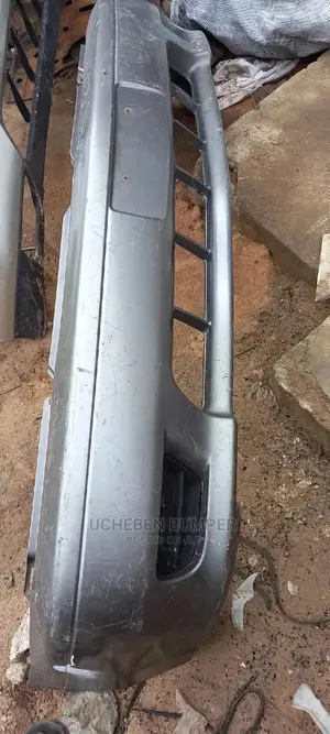 Front Bumper Toyota Sienna 2002