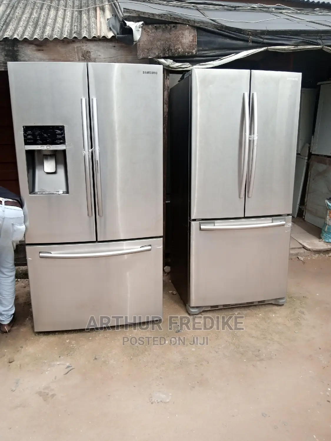 American Refrigerator With Multiple Doors And Functions