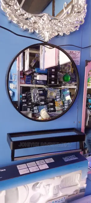 High Quality Portable Black Toilet Mirror