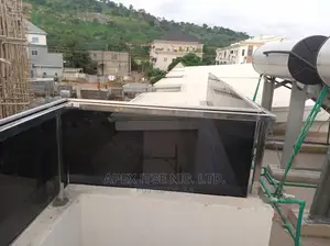Frameless Glass Balcony With Head Cover