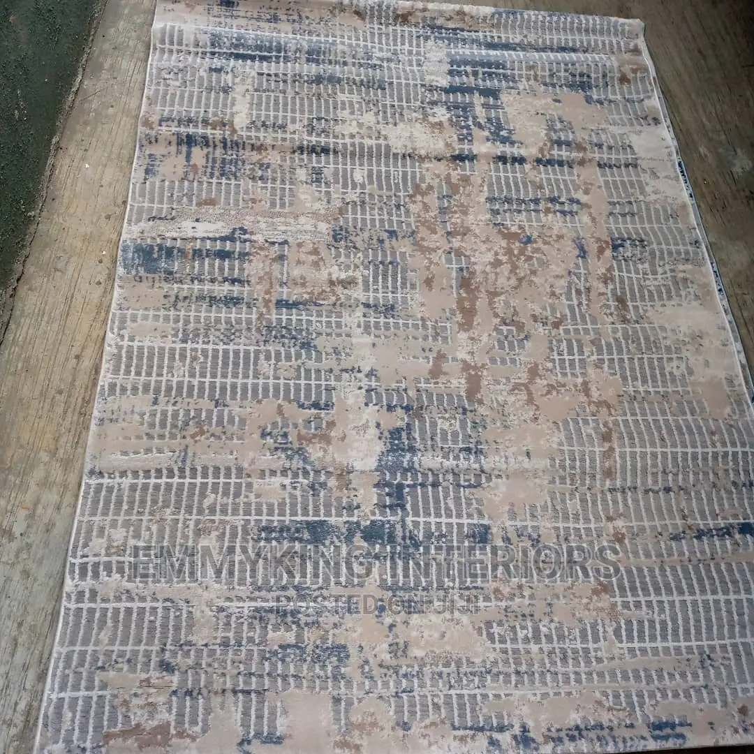 Quality Velona Center Rug