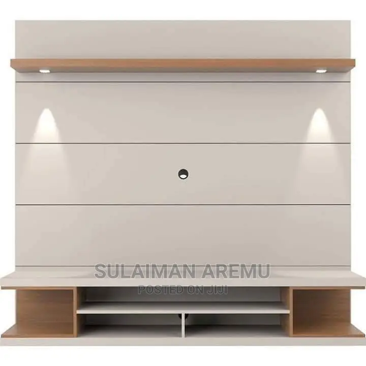 Authentic Plastma Television With Quality Material