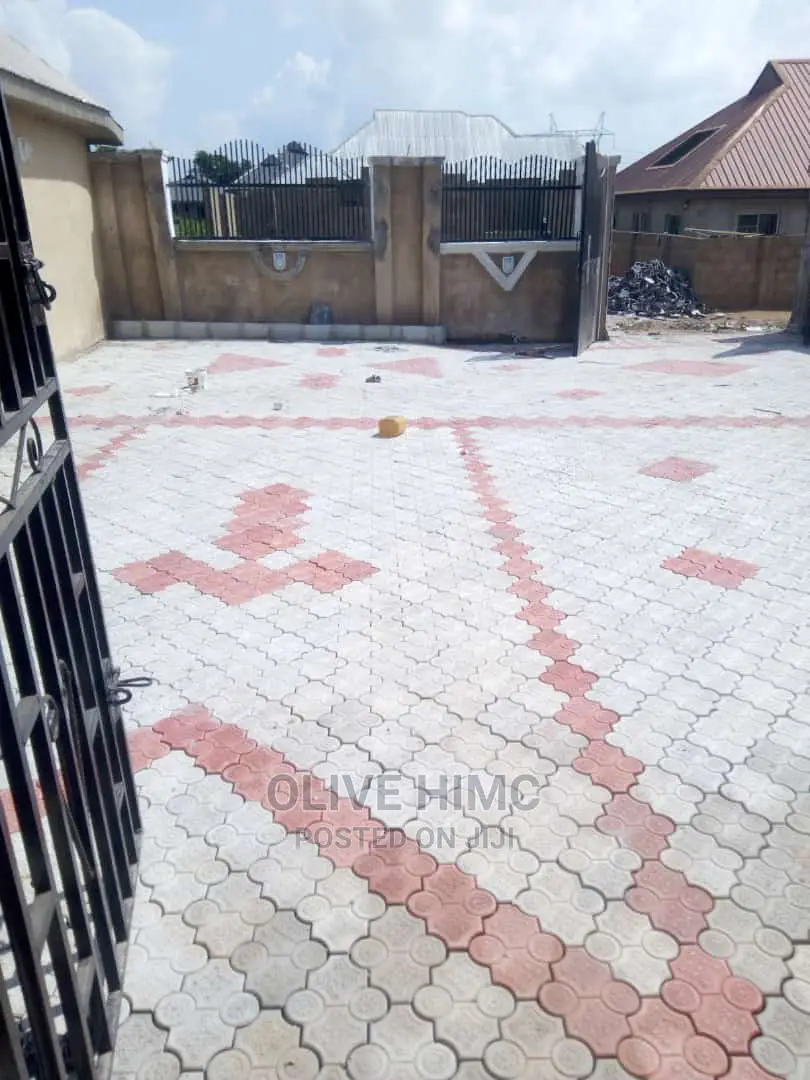 Interlocking Stone Tiles