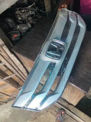 Front Grill Crosstoure( 2014)Singapore Type