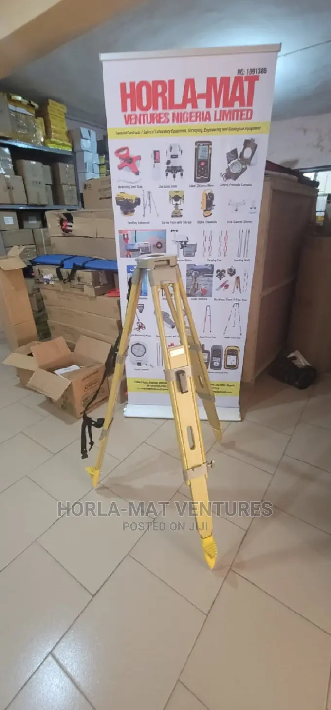 Wooden Tripod With Double Lock for Total Station