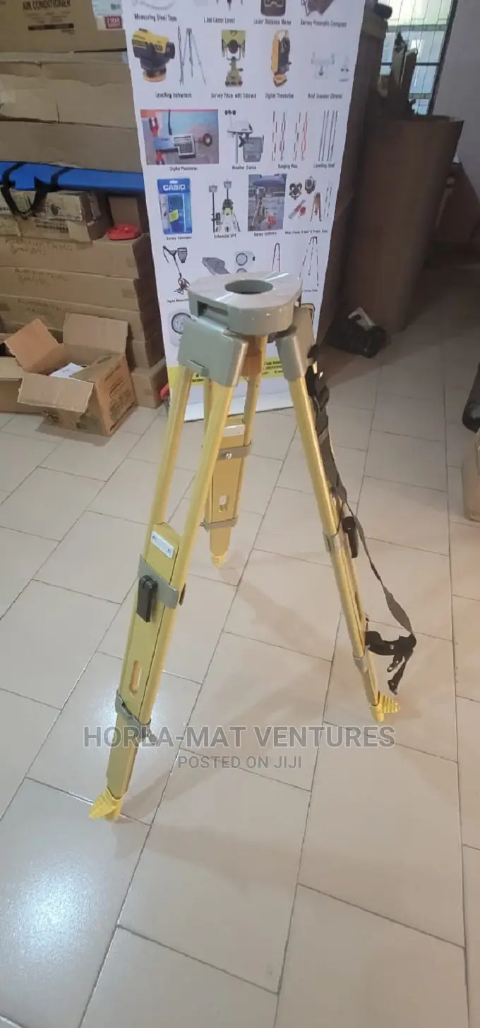 Wooden Tripod With Double Lock for Total Station