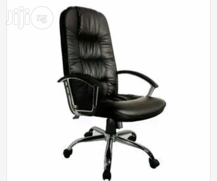 Executive Office Swivel Leather Chair