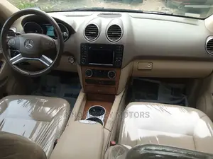 Mercedes-Benz M Class 2010 White
