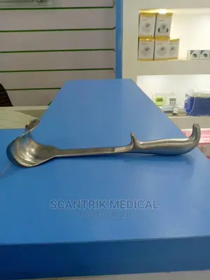 Hospital Doyen Rectangular Retractor