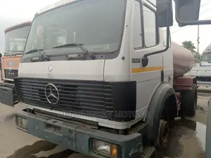 Mercedes Benz