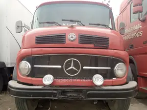 Mercedes Benz Tipper 1997 Red