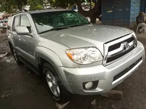 Toyota 4-Runner Limited V8 2008 Silver