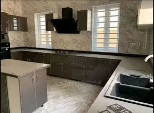 Interior and Exterior Decorator