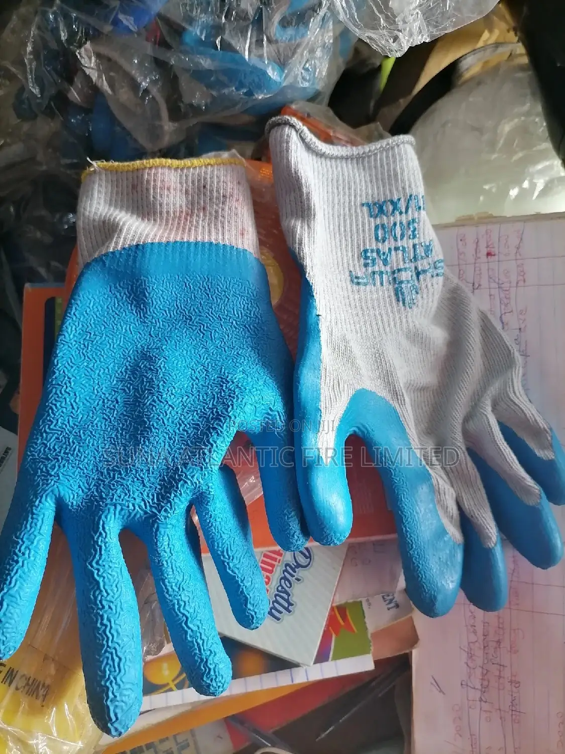 Hand Gloves 