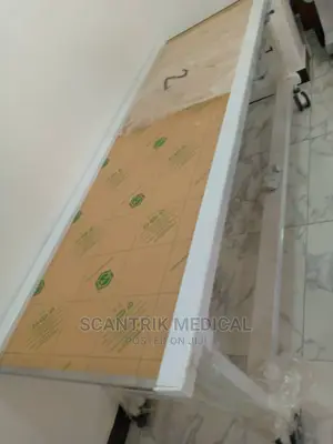 Medical X-Ray Equipments Good Quality X-Ray Table