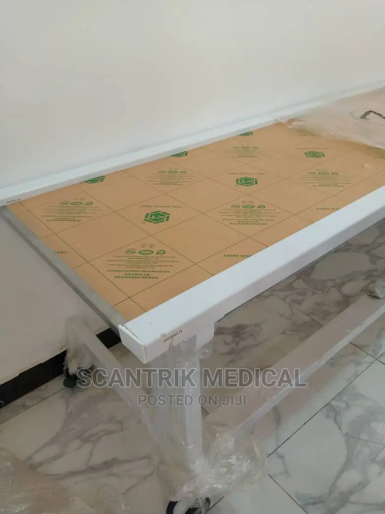 Examination Bed Install Flat Panel Detector for X Ray