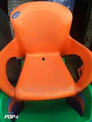 Plastic Chairs With Iron Leg