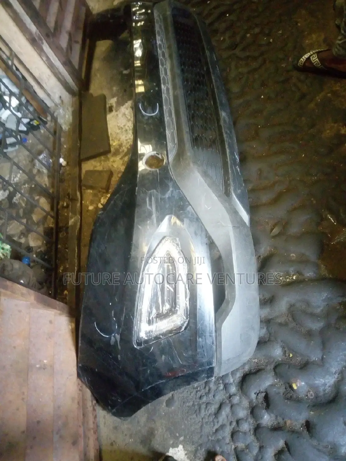 2015 - 2018 Ford Edge Up and Down