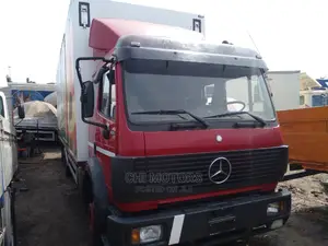 Mercedes Truck 8tyres