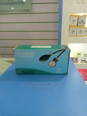 Adult Deluxe Aneroid Sphygmomanometer