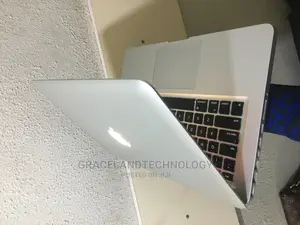 Laptop Apple MacBook 2011 4GB Intel Core I7 HDD 500GB