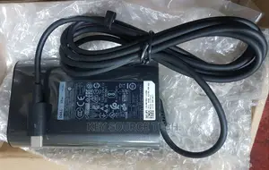 Photo - Dell Type -C 65w Charger