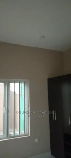Furnished 3bdrm Block of Flats in Oloja Estate,Agric Epe for Rent