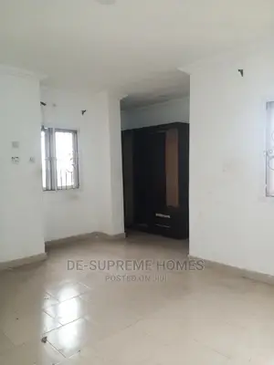3bdrm Block of Flats in Kajola Phase 2, Bogije for rent