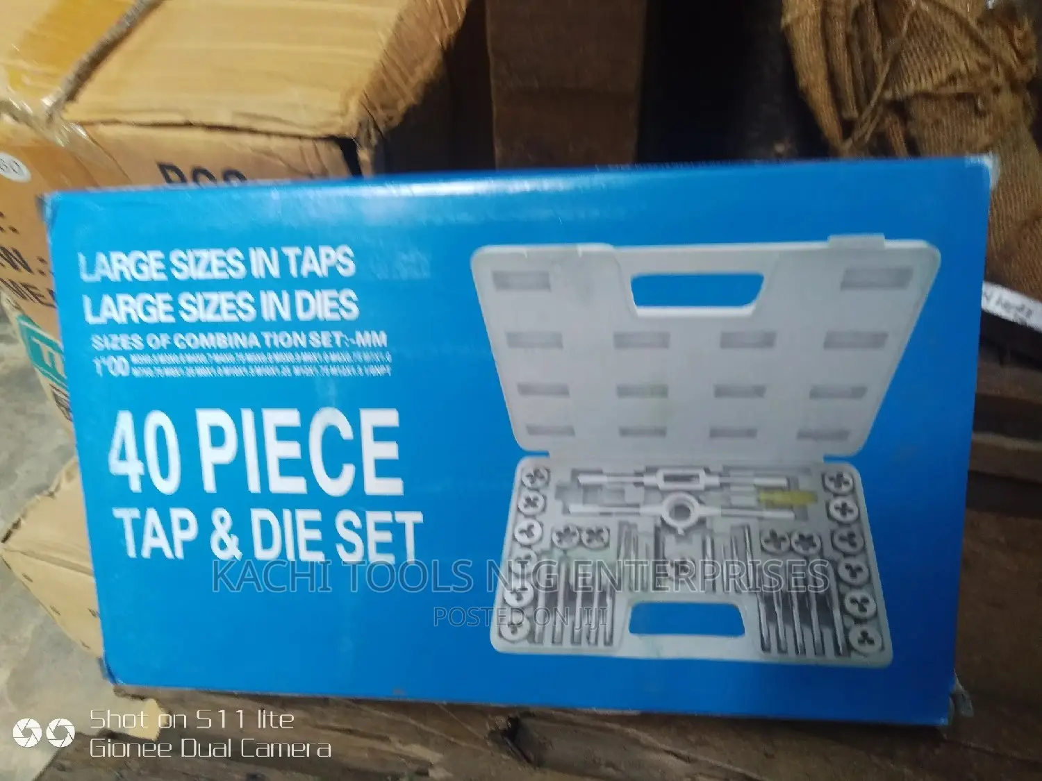 Medium Size Tap Die Set