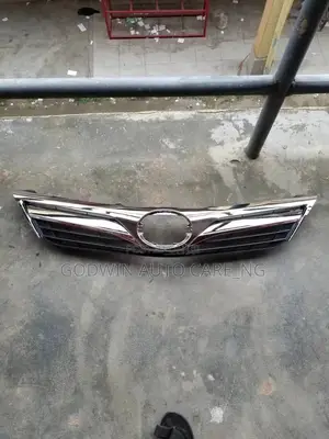 Front Grill 2013 Toyota Camry