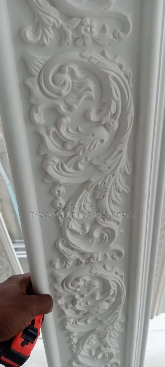 P.O.P Cornice