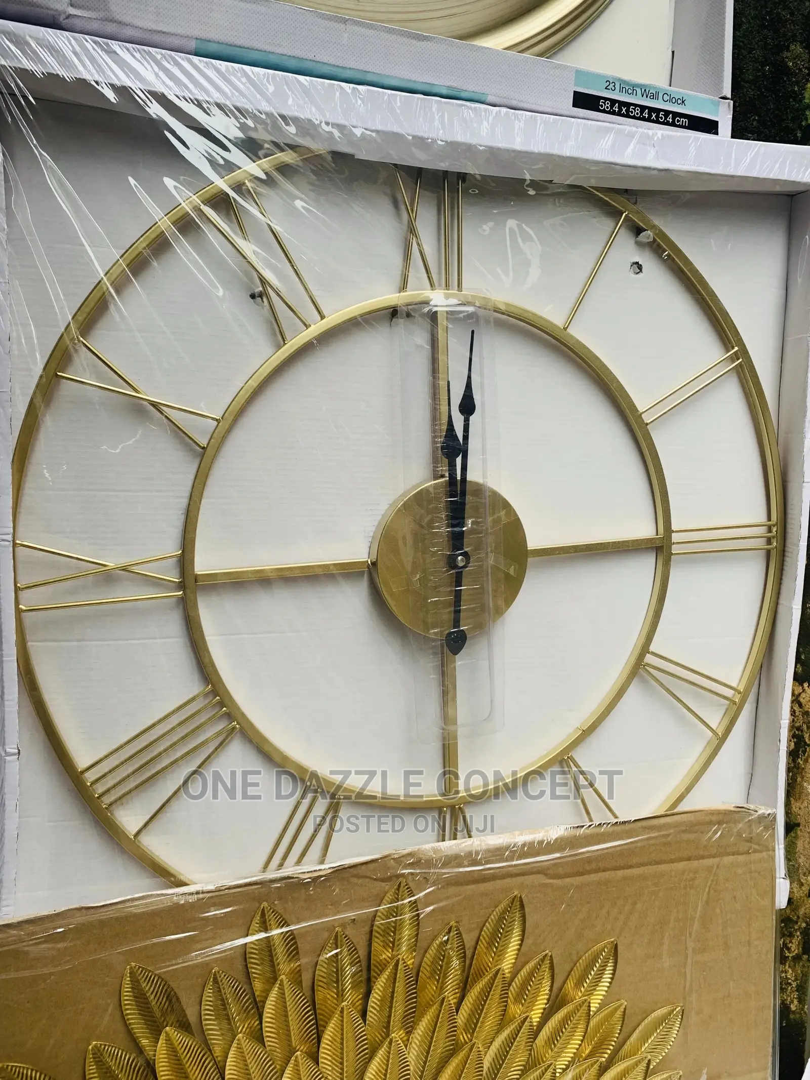 Luxurious Wall Clock