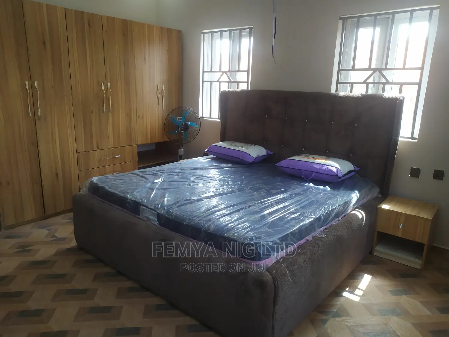Luxury King Size Bed