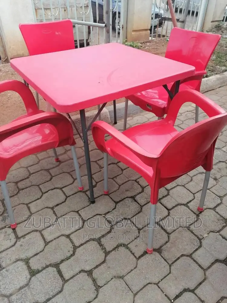 Regular Restaurant Plastic Chairs