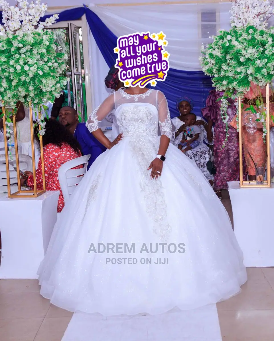 Pre Owned Wedding Gown