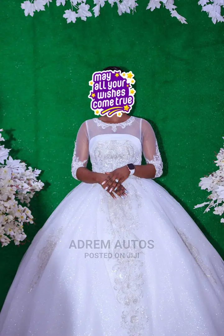 Pre Owned Wedding Gown