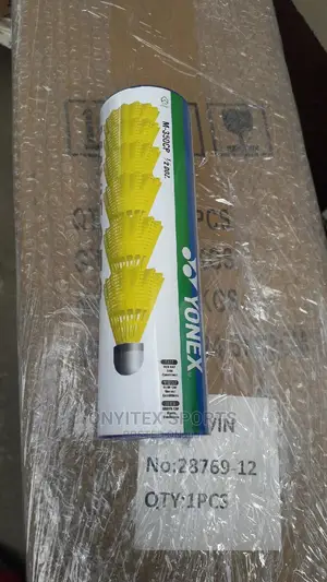 Yonex Shuttle Core