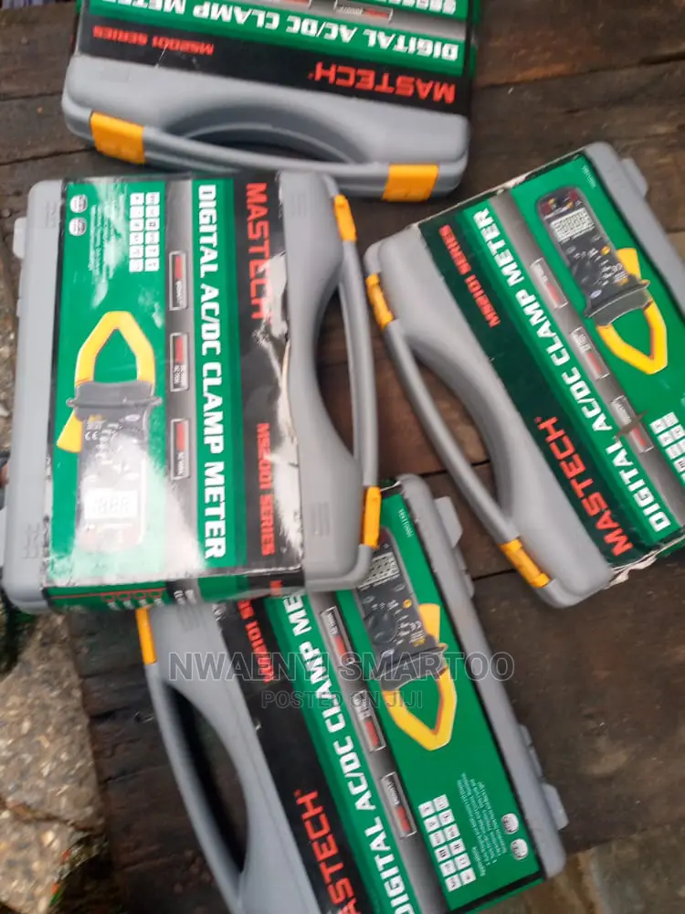 Ac/Dc Clamp Meter
