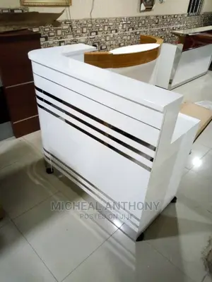 Reception Table 1.2miter