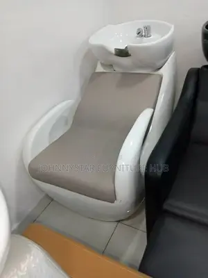 Italian Supermax Salon Wash Basins With Chairs
