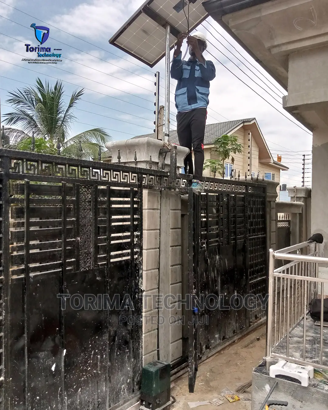 Solar Gate System