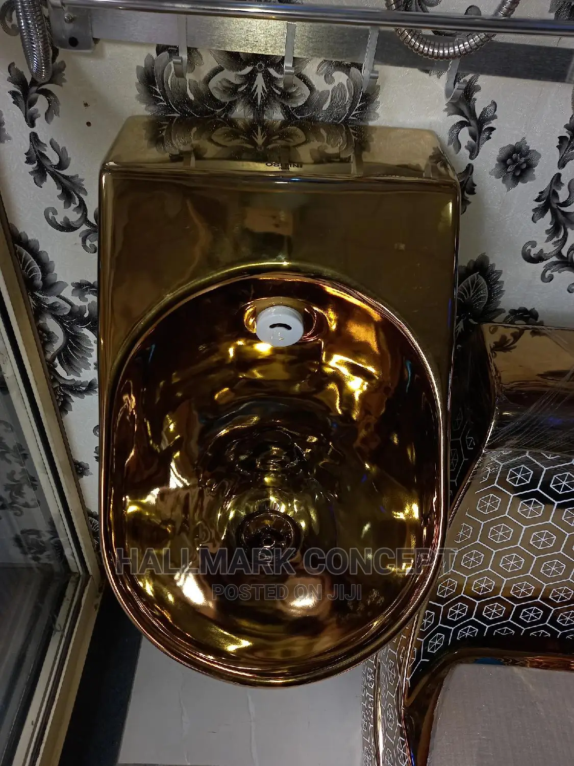 Urinary Bowl Gold.