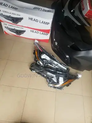 Headlight Corolla 2020model