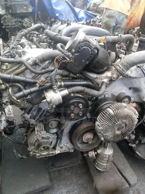 Toyota Sequoia Tundra V8 5.7L Engine