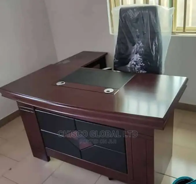Office Table (1.6mtrs)