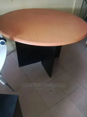 High Quality Office Conference Table by 6siters Round